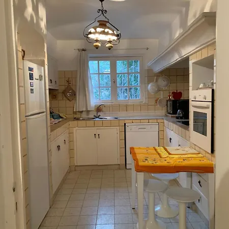 Maison De Vue Proche Sanguinaires Ref 1070